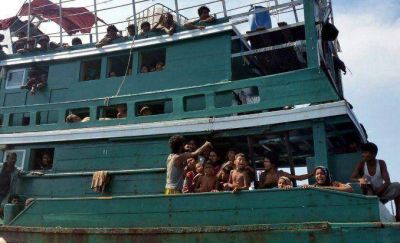 Miles de refugiados est�n en barcos a la deriva en el sudeste asi�tico