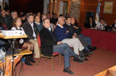 �Me dio pena escuchar a un vecino tener que hablar a favor del proyecto por hacer un favor pol�tico�