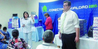 Conectar Igualdad: Ya entregaron en Formosa m�s de 108 mil netbooks