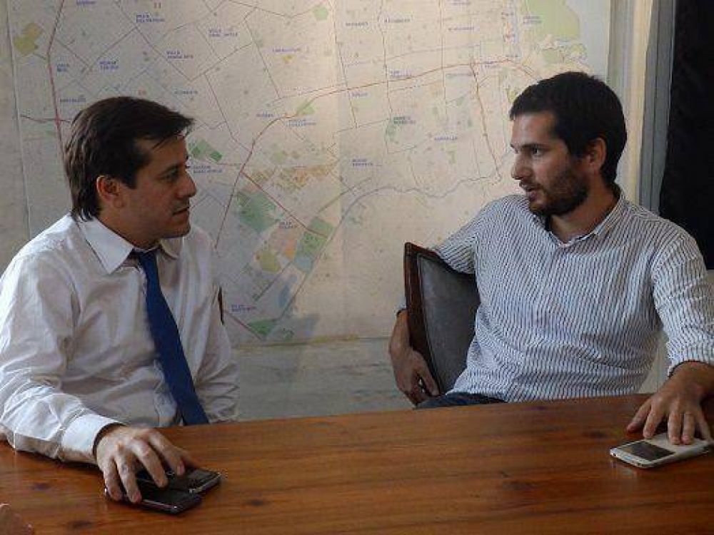 Gianella y Recalde incluyen a chicos de Tigre en �Mi primer vuelo escolar�
