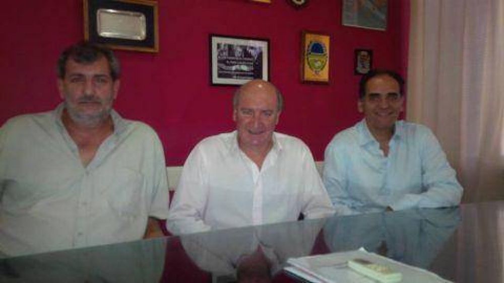 Donaron 70 mil pesos para los Bomberos Voluntarios de Ramallo