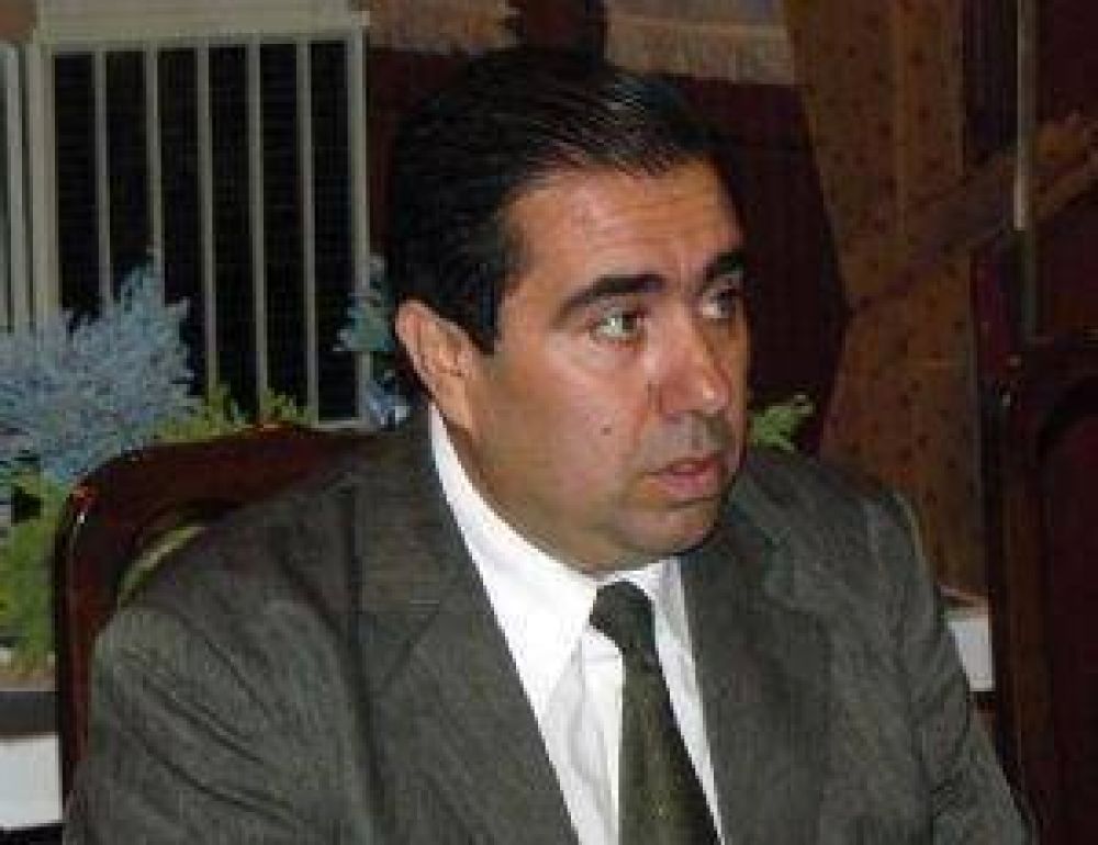 Mansilla despedaz� a Amaya por el acuerdo con Cano
