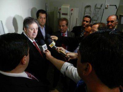 Gestionan m�s aparatolog�a para hospitales del distrito de Guamin�