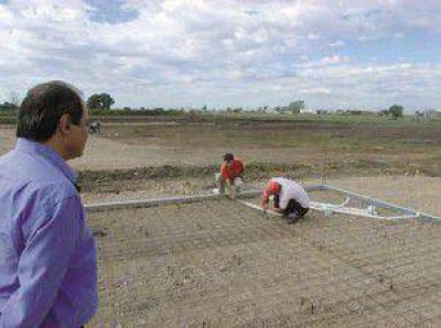 Se inici la construccin de 25 casas en Crespo