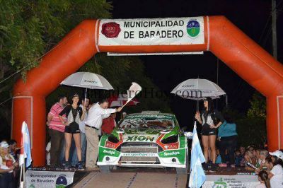 Se realiz� la largada simb�lica del Rally Cross en Baradero�