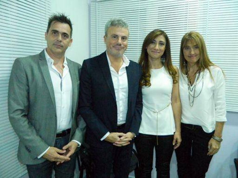 El C�rculo Odontol�gico de Avellaneda nombr� Socio Honorario al Dr. Roberto Rossi
