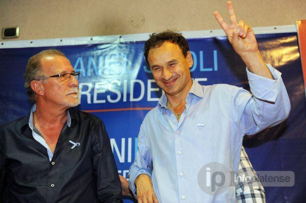 El moyanista Omar Plaini encabez junto a Bruera un acto bajo el lema Scioli Presidente
