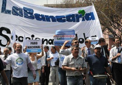 La Bancaria rechaz� una nueva oferta salarial y ratific� el paro de la semana que viene