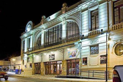 Los festejos del 25 de Mayo se iniciar�n con una vigilia en el Teatro Gualeguaych�