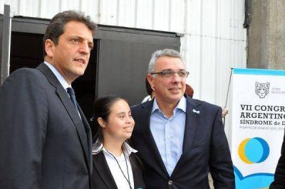 Massa y Zamora abrieron el VII Congreso Argentino de S�ndrome de Down
