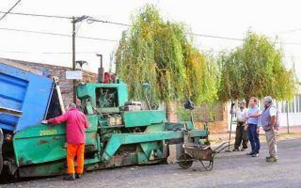 Speranza supervis� trabajos de repavimentaci�n en Chivilcoy