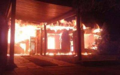 Violenta pueblada en Monte Hermoso tras hallar muerta a Catherine Moscoso