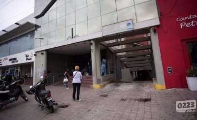 Trabajadores del Emhsa alertan que el edificio �podr�a inundarse�