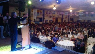 Sectores de la UCR le dieron su apoyo a Schiaretti