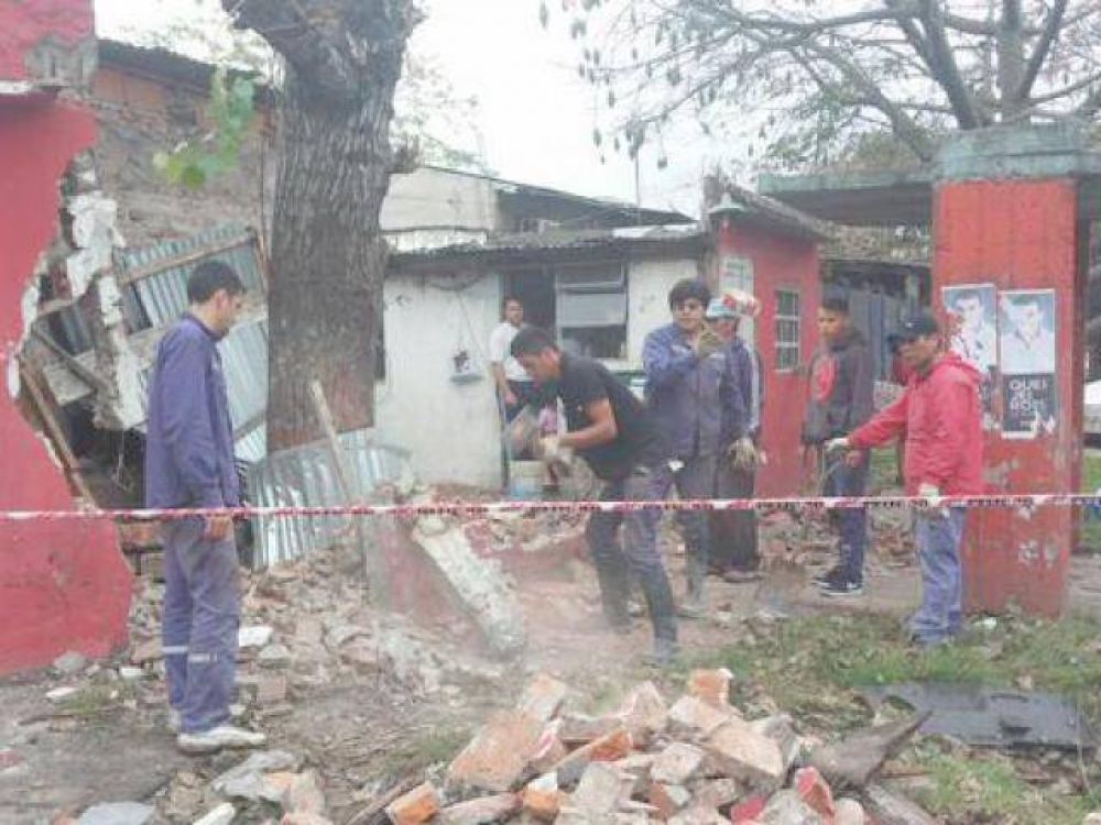Un muerto tras un choque contra una vivienda en Bernal