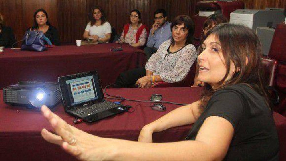 La Direcci�n de Ni�ez Adolescencia y Familia avanza con su planificaci�n de gesti�n