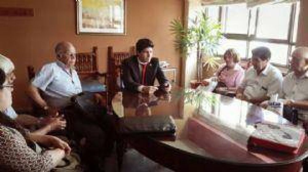 Lo despidieron del PAMI y volvieron a nombrarlo