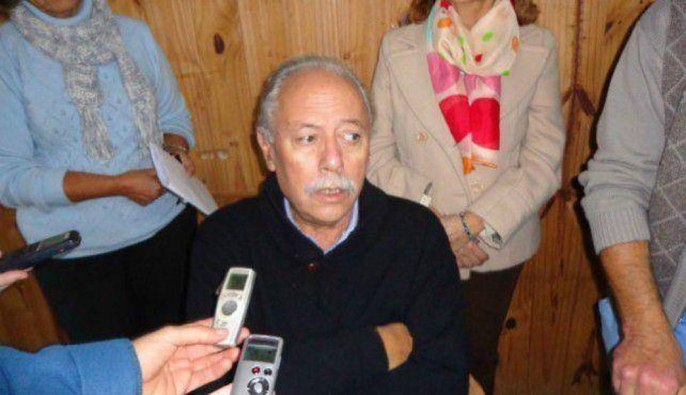 El kirchnerismo le ofrecer� a �Cuto� Moreno disputar la intendencia