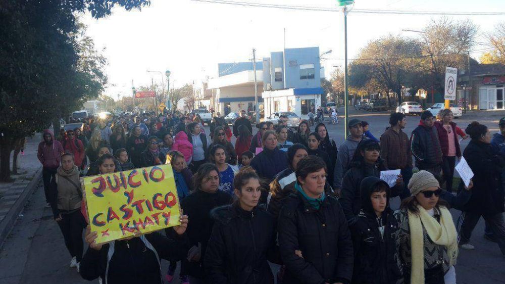 Duras cr�ticas a la polic�a y al fiscal Foglia en la marcha por el esclarecimiento del crimen
