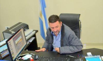 Intendente redujo su sueldo y el de su equipo hasta que pueda dar un aumento a empleados