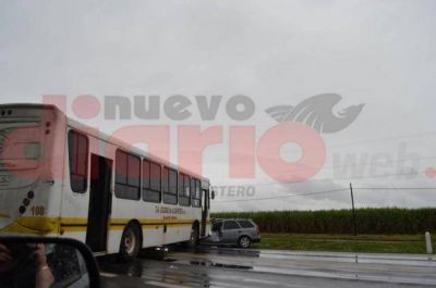 Tres tucumanos heridos tras chocar con un colectivo cerca de Las termas