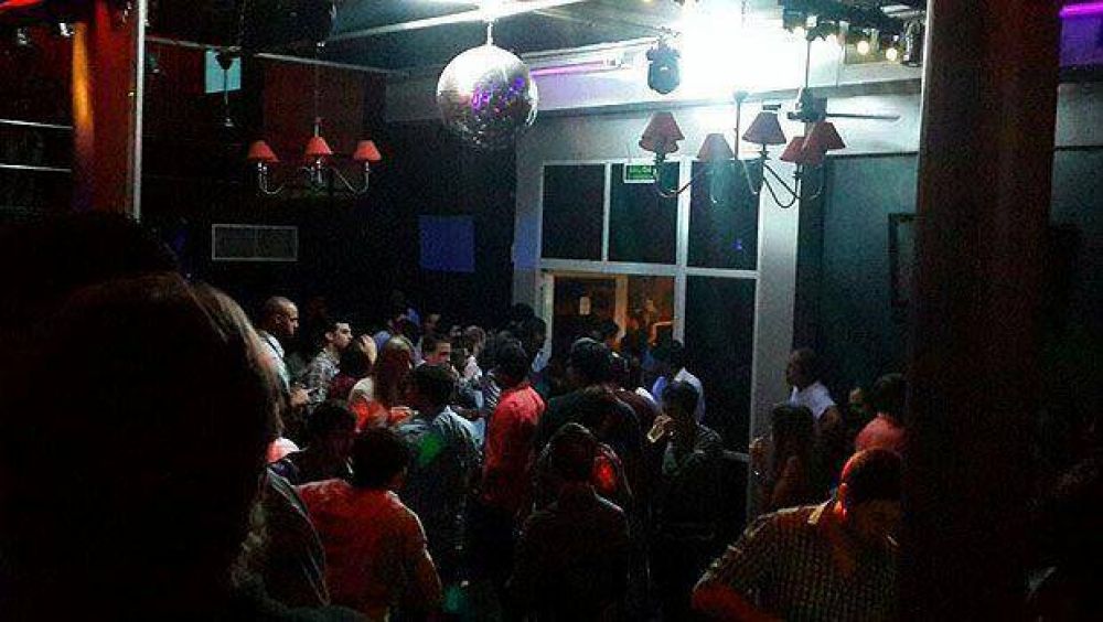 Denuncian que tiraron gas pimienta en un boliche