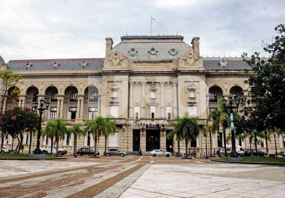 Santa Fe celebra un nuevo aniversario de la Revoluci�n de Mayo en la plaza