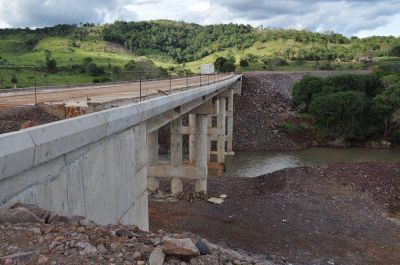 En m�s de dos a�os, asfaltaron 11 kil�metros de la ruta provincial 8
