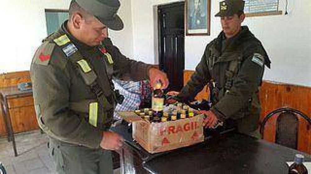 Narcotrfico  Gendarmera incaut ms de 35 kilos cocana lquida y slida
