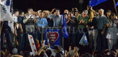 Capitanich celebr� el �triunfo contundente� de Chaco Merece M�s, se lo dedic� a Cristina e ironiz� sobre el apoyo de los presidenciables opositores