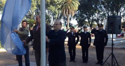 25 de Mayo en R�o Tala