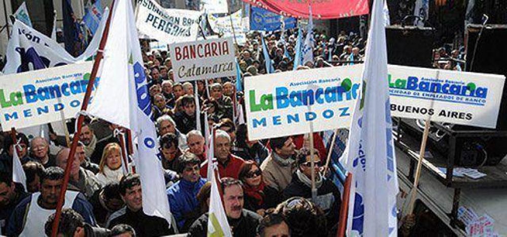Comenz� el paro bancario de 48 horas