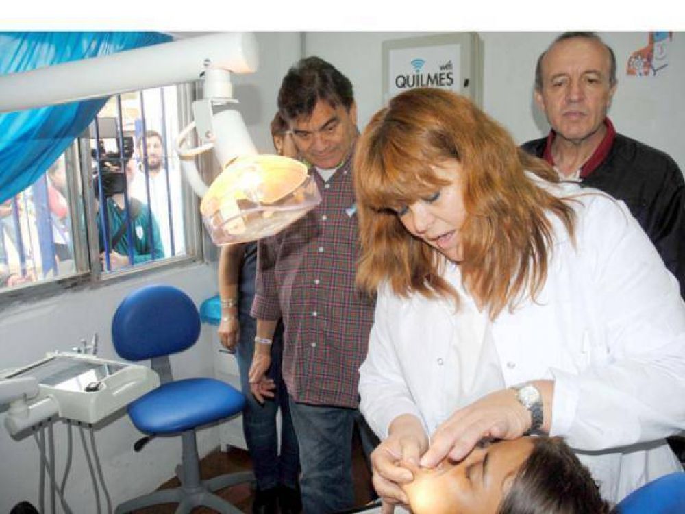 Inauguraron un nuevo centro odontol�gico en Bernal Oeste