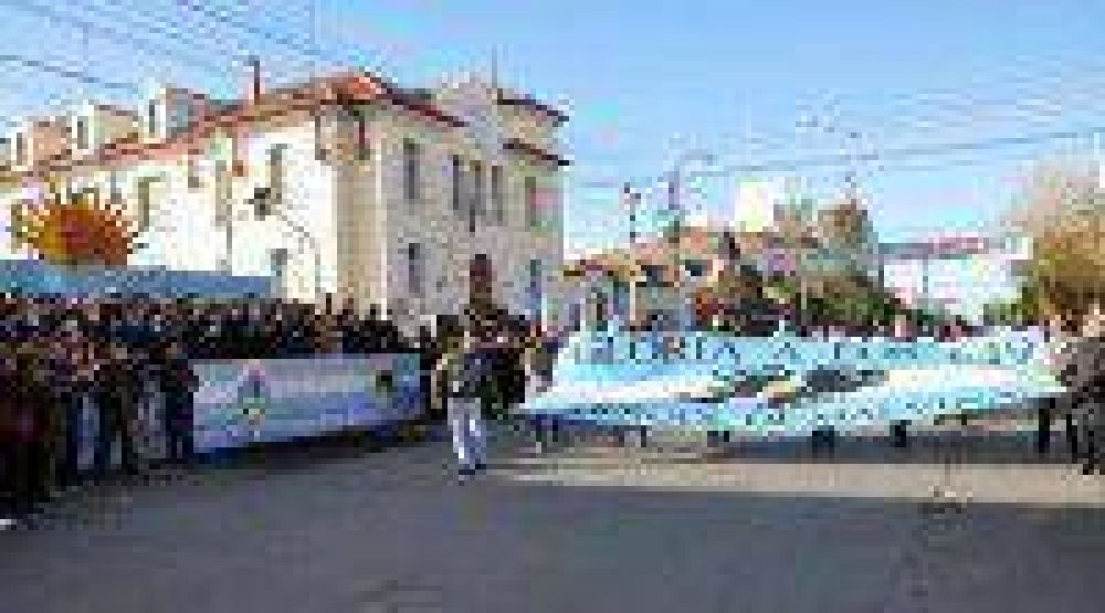 Se llevo a cabo el acto en conmemoraci�n al �205� Aniversario de la Revoluci�n de Mayo�