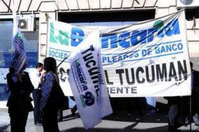 Bancarios inician un paro de 48 horas