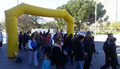 Realizaron caminata para prevenir el c�ncer de mama