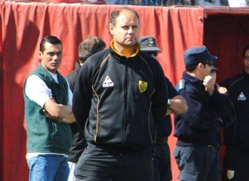 Duilio Botella, nuevo entrenador de Alvarado