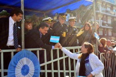 Miles de marplatenses participaron de la celebraci�n del 25 de mayo