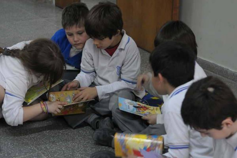 Casi 40.000 santiague�os inscriptos en el Marat�n de Lectura