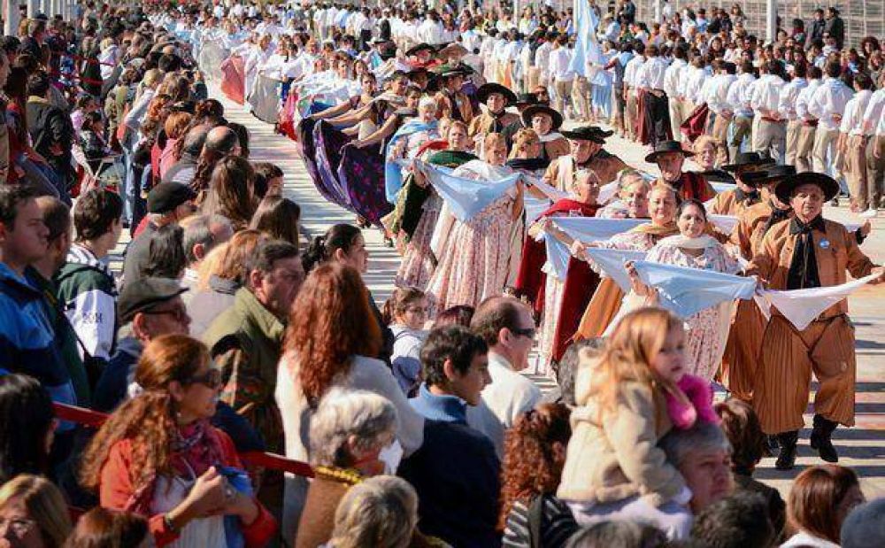 Ms de 40 mil personas festejaron el 25 de Mayo en el Corsdromo