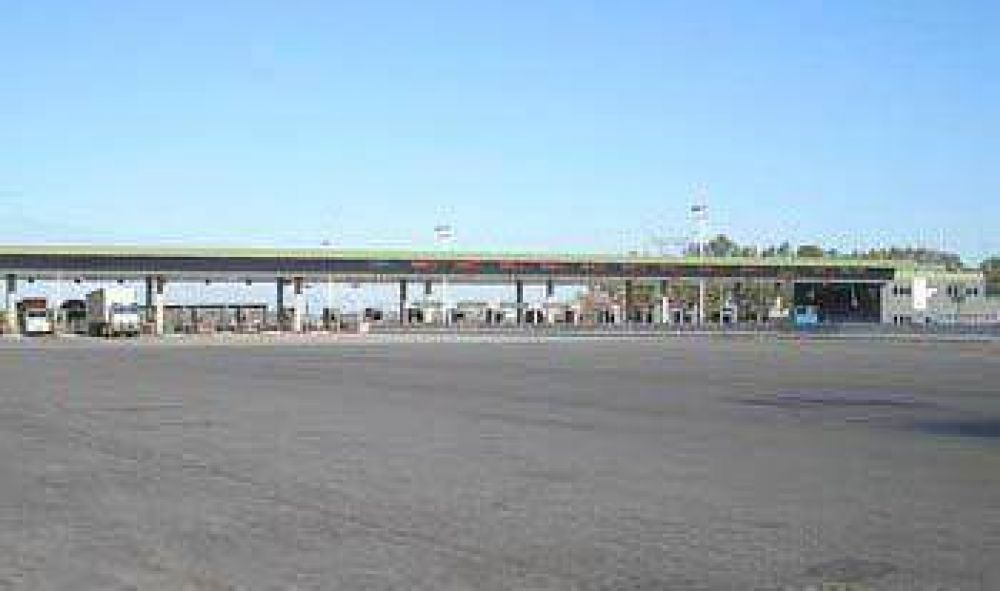 Juntar�n ﬁrmas en Pergamino para reclamar por las demoras en la construcci�n de la autov�a N� 8