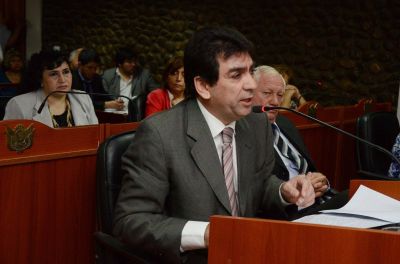 �Ra�l Jalil deber�a llamarse al silencio�