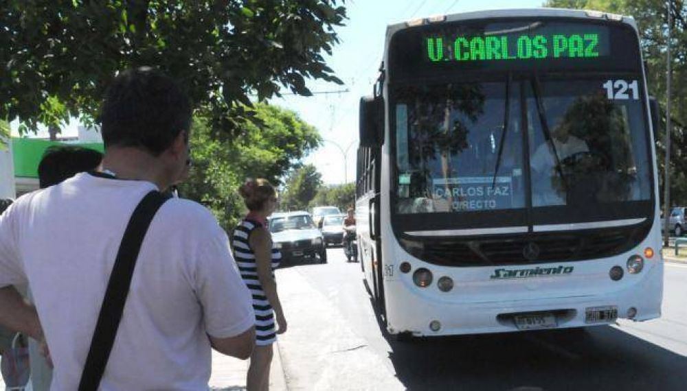Trabajo extendi� la conciliaci�n obligatoria y habr� interurbanos en C�rdoba