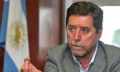 En plena campa�a, De la Sota perdi� un ministro clave