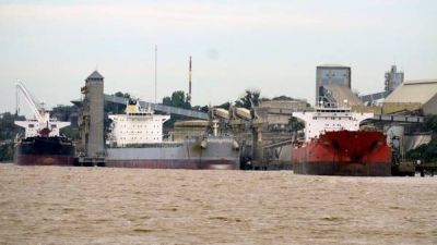 Se agrava el paro de aceiteros: hay casi cien barcos varados en los puertos