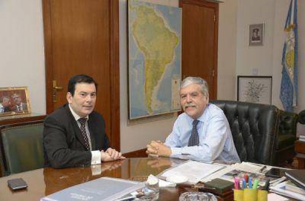 El Senador Zamora se reuni� con el Ministro De Vido