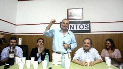 El primer distrito que logr� un acuerdo de la UCR y el PRO