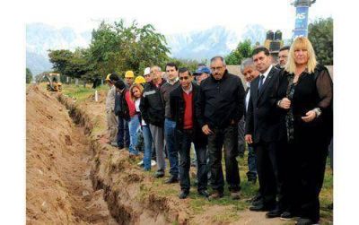 Invierten m�s de 8 millones en la red de agua del San Andr�s