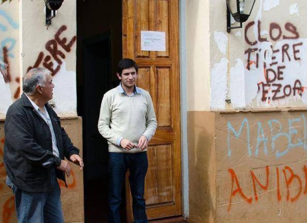 Contin�a la tensi�n en Santa Ana y los vecinos piden la intervenci�n