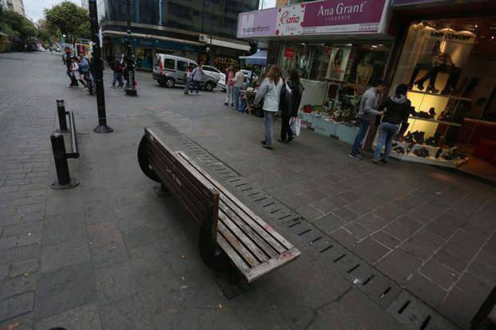 Denuncian una brutal agresi�n en pleno centro de La Plata